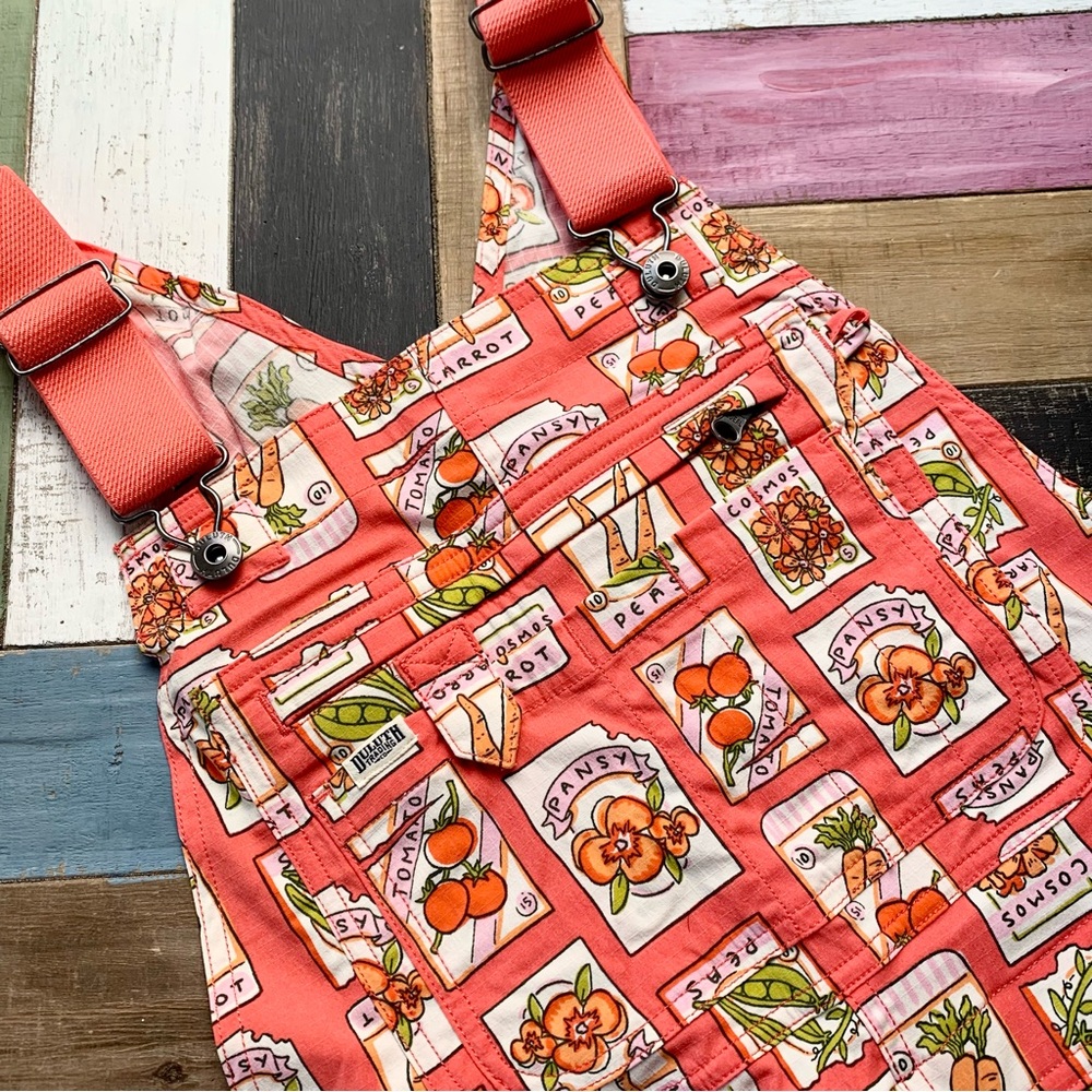 NWT Duluth Small x31L Heirloom Gardening Bib Overalls Coral Seed Packets Farming